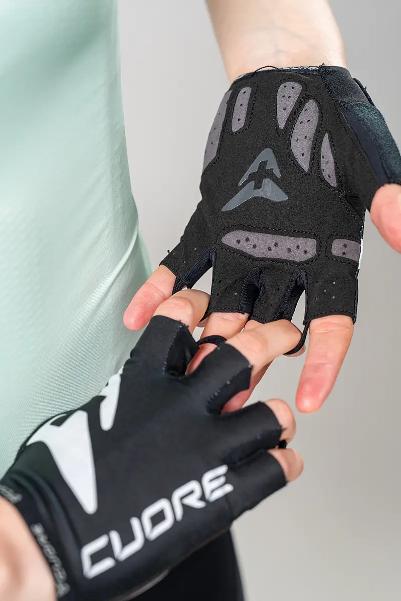 Short Finger Glove