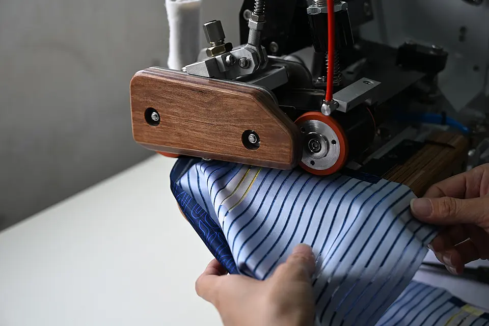 Bonding of CUORE custom cycling apparel